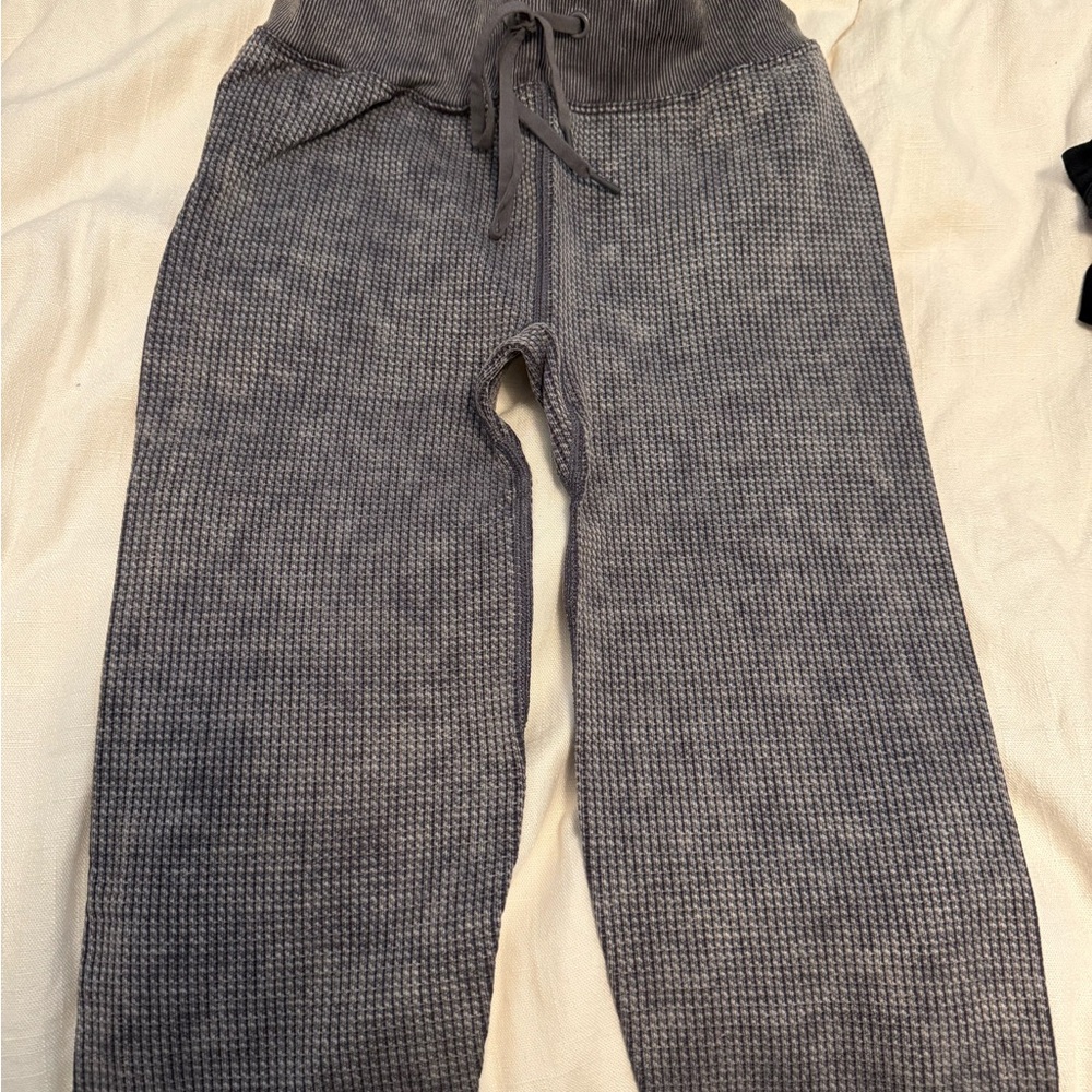 Gray women’s leggings